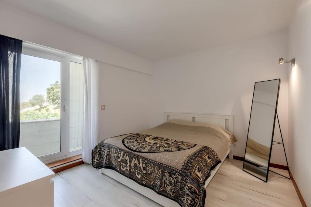Spacious 3-Bedroom Condo In Lisboa Exteriör bild